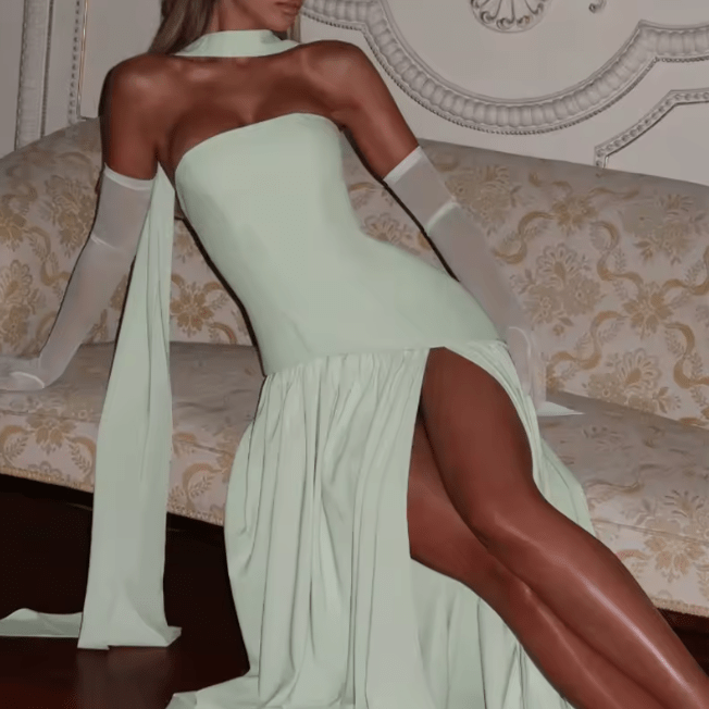 NICE TO MATCH YOU Maxi Dress Banksia Strapless Side Slit Maxi Dress with Scarf in Green